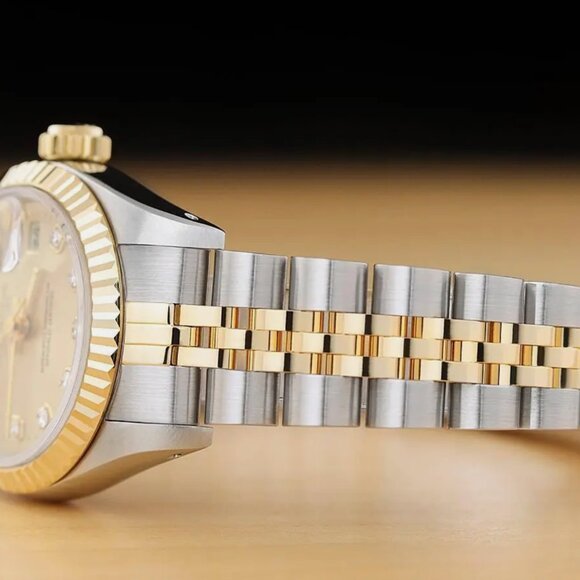 Sale! Rolex Womoen's Factory 18kt Watch - Picture 4 of 7